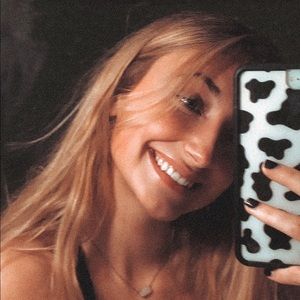 Meet your Posher, Ava